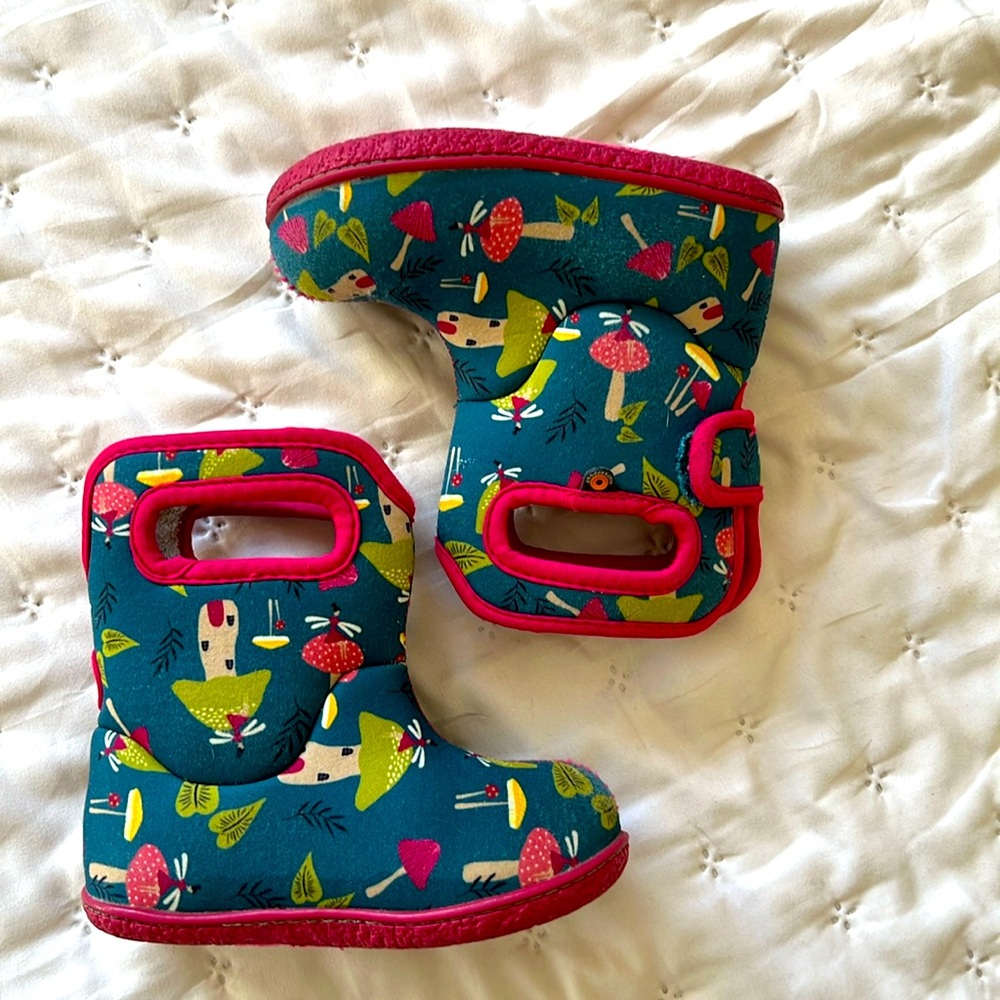 Bogs Baby Mushroom in teal